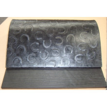 Horseshoe Pattern Animal Husbandry Rubber Mats